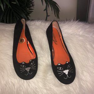 Madeline Stuart -Cat Shoe